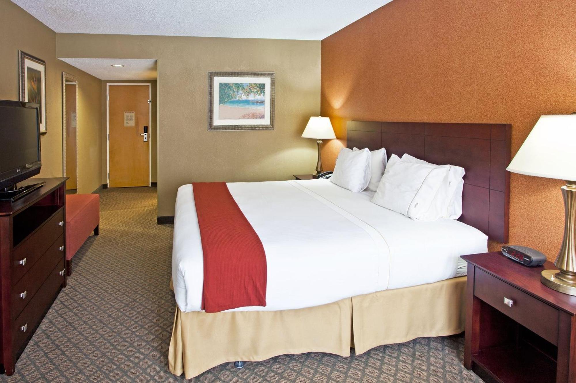 Holiday Inn Express Hotel Clearwater East - Icot Center By Ihg Pinellas Park Exterior foto